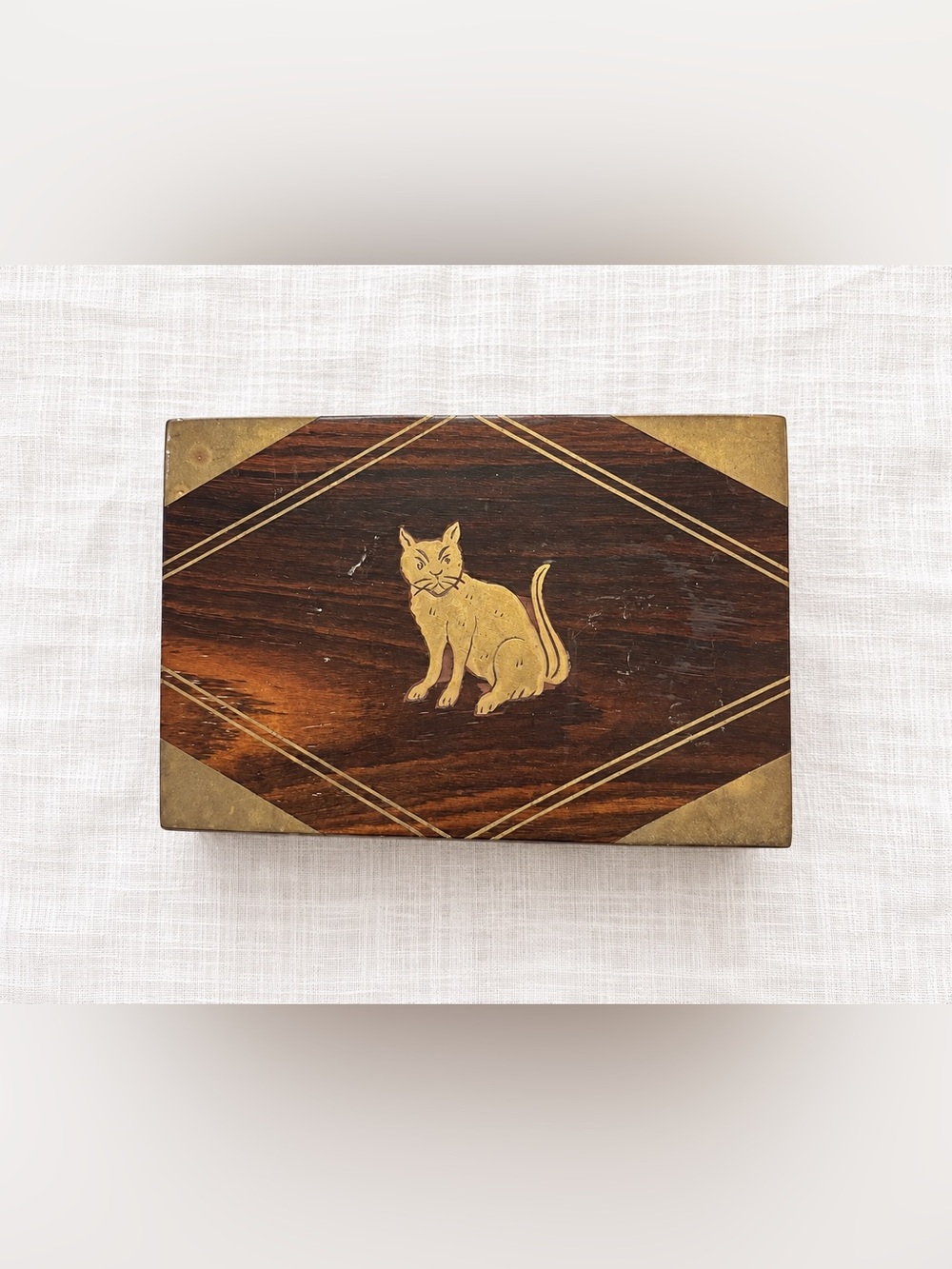 Vintage Wooden Trinket Jewelry Box Brass Inlaid Cat Design Made in India 6”